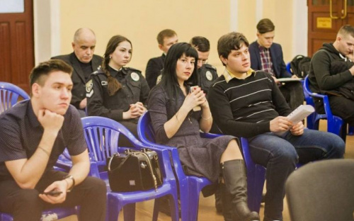 В состав мариупольского молодежного парламента войдут более 80 человек (ФОТО)