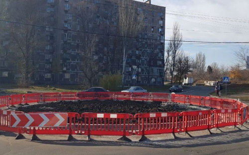 Когда завершится оборудование дорожного кольца на перекрестке пяти дорог в Мариуполе?