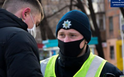 В Мариуполе за нарушение ПДД сотню пешеходов привлекли к ответственности