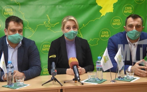 В Мариуполе ОПЗЖ пытается выбить «Слуг Народа» из нового горсовета