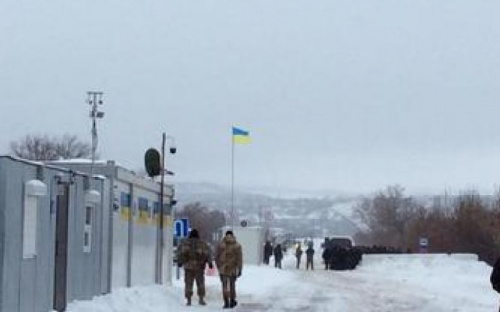 Интенсивный снегопад не помешал стабильной работе КПВВ на Донетчине