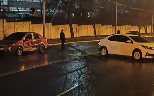 На Набережной в Мариуполе произошло тройное ДТП