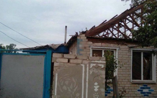 Погиб ребенок во время обстрела поселка на Донбассе (ФОТО)