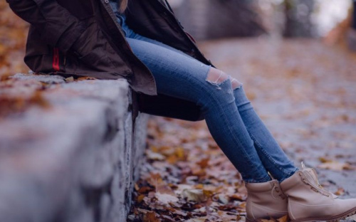 В Мариуполе 15-летняя школьница вернулась домой, увидев объявление о розыске