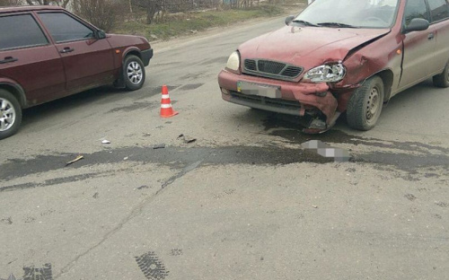 В Мариуполе пьяный водитель сбежал после ДТП, чтобы вернуться (ФОТО)