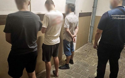 В Донецкой области заключенные организовали «бизнес» через интернет