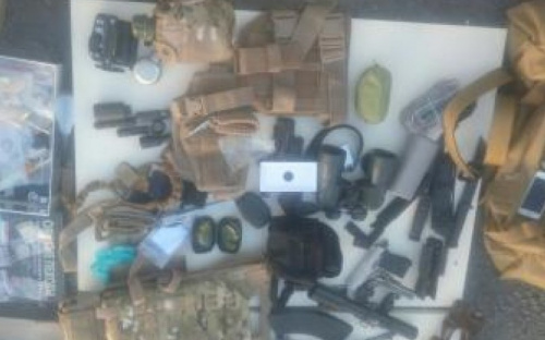 На КПВВ под Мариуполем задержан автомобиль с комплектующими к оружию и военной амуницией