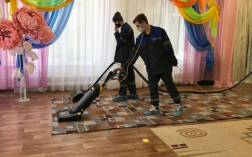 Стирают, чистят, ремонтируют: Сервисный центр учреждений образования Мариуполя расширил спектр услуг