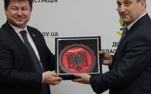 Бизнесмены Албании заключили первые контракты с Донецкой областью