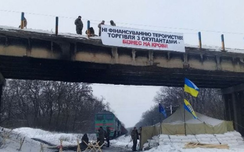 Блокада Донбасса может оставить Мариуполь без воды, газа и света,– политик