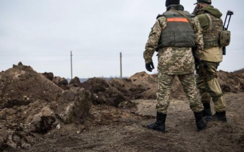 В канун праздника боевики 108 раз обстреляли из артиллерии и минометов украинские позиции
