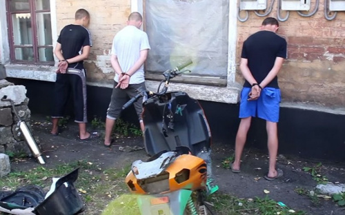 Боевики могут отпустить задержанных в сентябре подростков под домашний арест