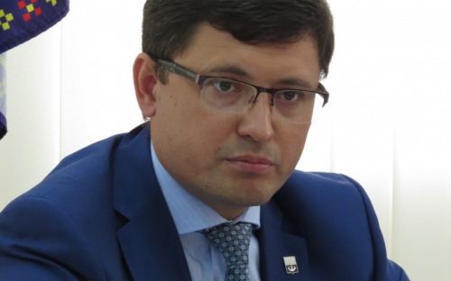 Бойченко: 70% рекламы в Мариуполе размещено незаконно (ФОТО)