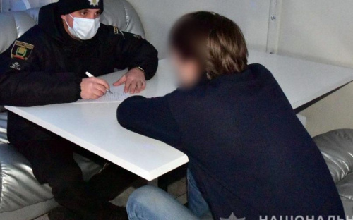 На Донетчине привлекли к ответственности более трех тысяч человек за отказ надеть маску