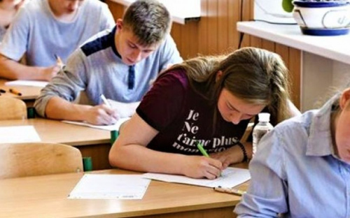 Мариупольские вундеркинды-выпускники набрали максимальные баллы на ВНО