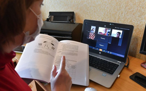 В Мариуполе школы перевели в дистанционный режим работы, детей просят оставить дома