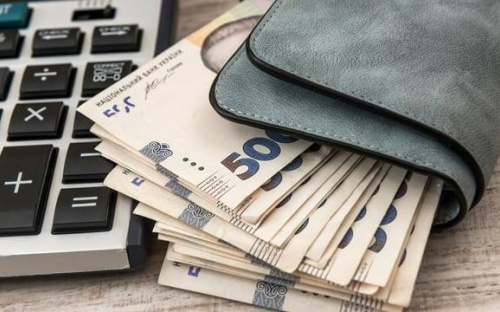 Виплати ВПО в Україні продовжать до січня 2024 року, але не всім: кого торкнуться нововведення?