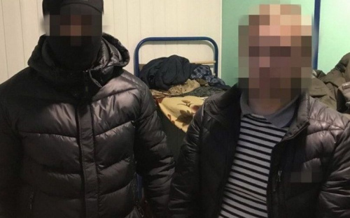 В Мариуполе СБУ рассекретила продажу тротила и оружия (ФОТО)