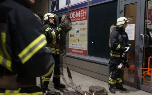 Заминированный ТРЦ и террористы: в Мариуполе проходят антитеррористические учения (ФОТО)