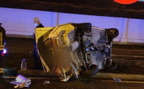 В Мариуполе произошло два ДТП на аварийных участках: один из автомобилей перевернулся
