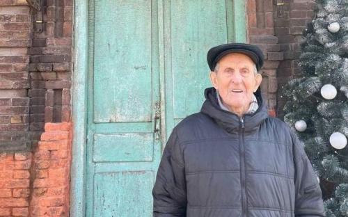 Еще две старинные двери в Мариуполе отреставрируют: для них выбрали цвета