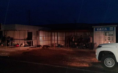 На Донетчине возле КПВВ «Новотроицкое» под дождем ночевали люди