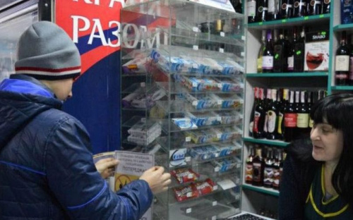 В Мариуполе мать спаивала сына. Проблема детского алкоголизма в Донецкой области (ФОТО)