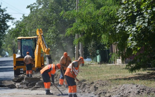 В Мариуполе доведут до конца начатый четыре года назад ремонт дороги (ФОТО)