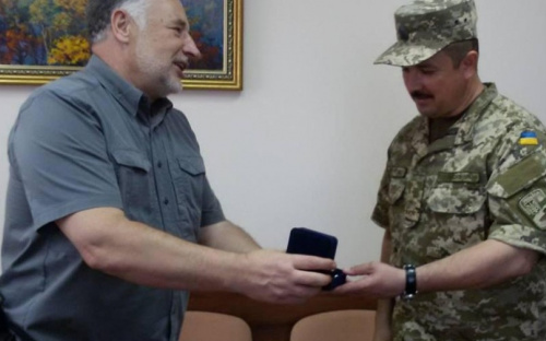 Жебривский наградил руководителя ОТГ «Мариуполь» Александра Нестеренко (ФОТО)