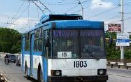 Отмена движения троллейбуса №15 на части маршрута в Мариуполе продлена на 19 дней