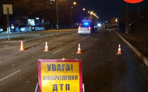 В Мариуполе насмерть сбили женщину: водитель скрылся