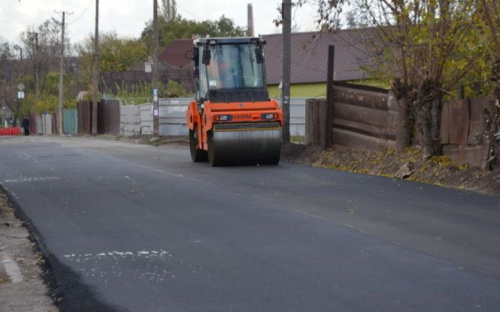 За полгода работы «Мариупольавтодор» отремонтировал более 70 тысяч кв. м дорог (ФОТО)