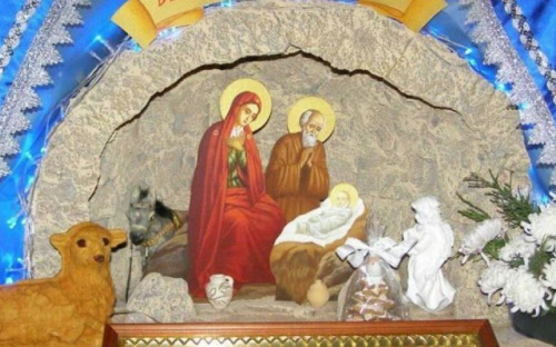 Мариупольцы празднуют Рождественский сочельник