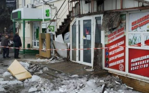 Умер мариуполец, травмированный ледяной глыбой в Конотопе