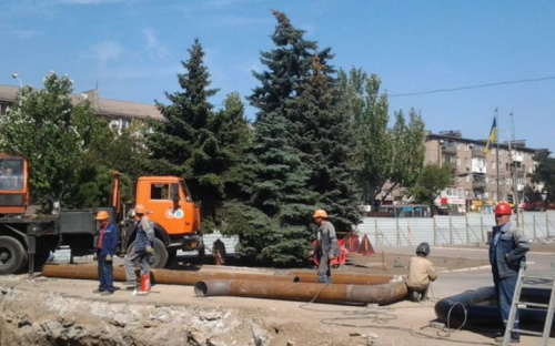 Подготовка к зиме: во всех районах Мариуполя меняют теплотрассу