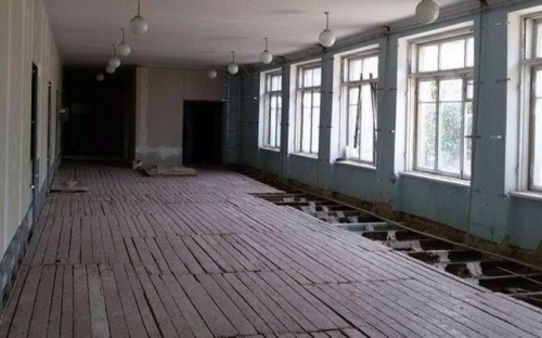 С подрядчика взыскали более миллиона гривен за невыполненный капремонт в школе Мариупольского района