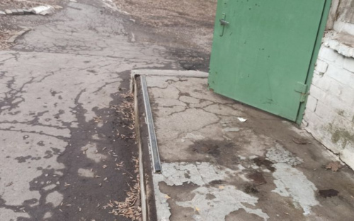В детском центре Мариуполя украли металлический поручень