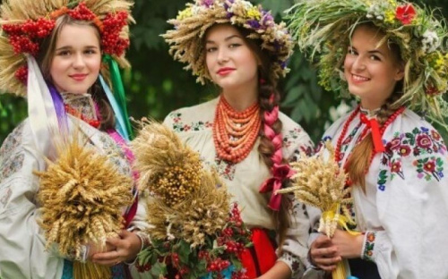 Мариупольцев приглашают присоединиться к флеш-мобу по случаю дня вышиванки