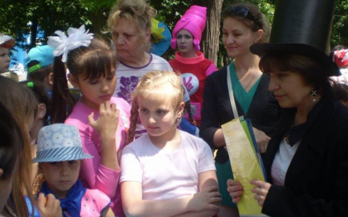 Буклет «7 чудес Мариуполя», исторический фестиваль и флешмоб - подарок мариупольцам ко Дню города (ФОТО)
