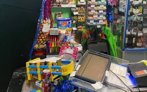В мариупольском магазине пятеро мужчин устроили драку