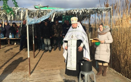 Депутаты Мариуполя окунулись в крещенскую купель