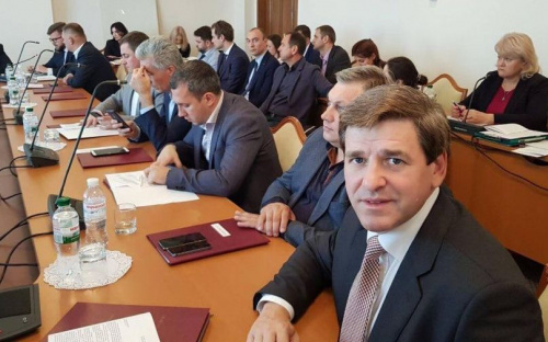 Укрзализныця пообещала увеличить грузовые перевозки в направлении Мариуполя до 21 вагона