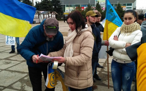 Активисты из Мариуполя отправились на автопробег «лунной» дорогой в Запорожье (ФОТО+ВИДЕО)