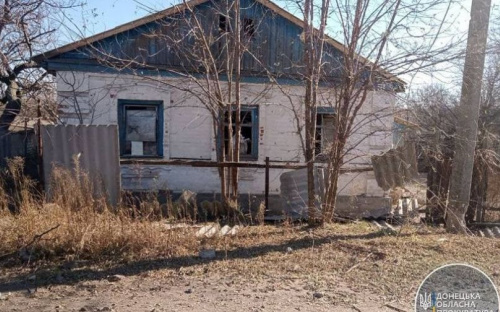 На Донбассе под обстрел попали шесть жилых домов