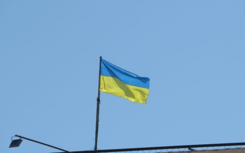 Над Мариуполем восстановлен государственный флаг Украины (ФОТОФАКТ)