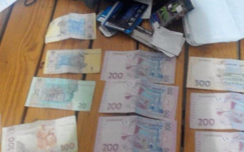 Мариупольского полицейского разоблачили на взятке в 15 тысяч гривен (ФОТО)