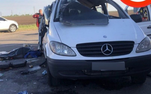 Два ДТП: смерть на трассе под Мариуполем, в центре города сбили велосипедиста