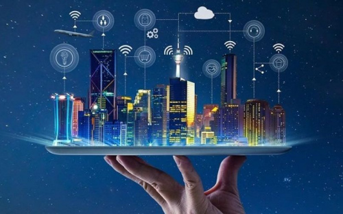 «Умные» остановки и светодиодное освещение: в Мариуполе внедрят элементы Smart City