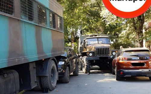 В Мариуполе произошло массовое ДТП с участием пяти автомобилей
