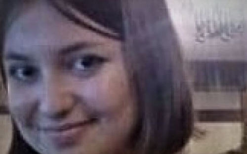 В Мариуполе пропала 17-летняя девушка с бежевым котом